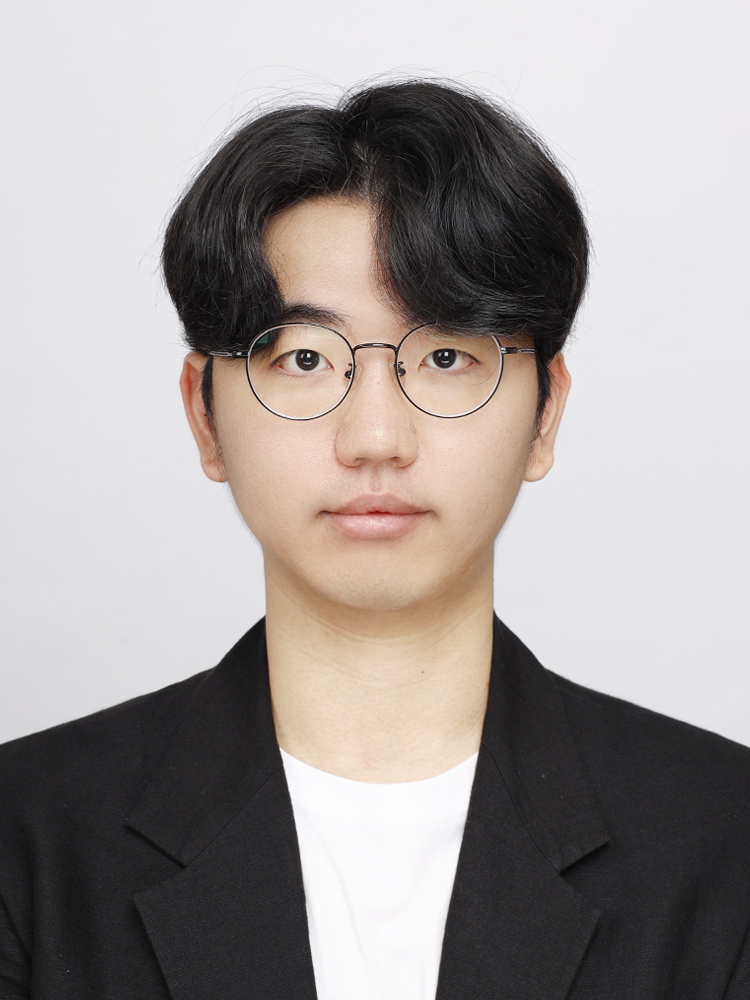 Si Woo Lee